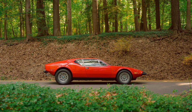 
								1973 DeTomaso Pantera full									