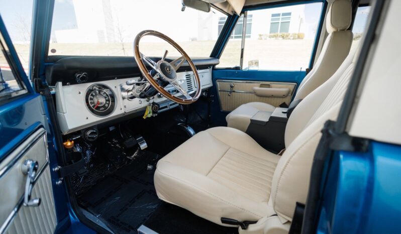 
								1976 Ford Bronco Gen 3 Coyote Restomod full									