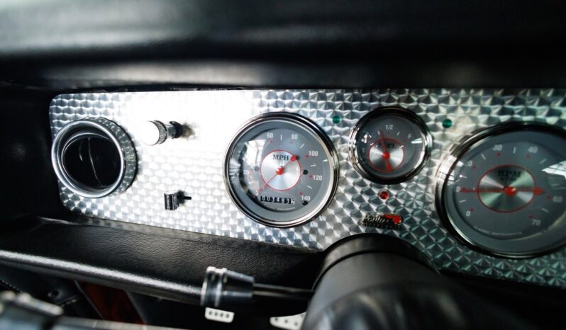 
								1976 Pontiac Firebird Trans Am Custom Restomod full									