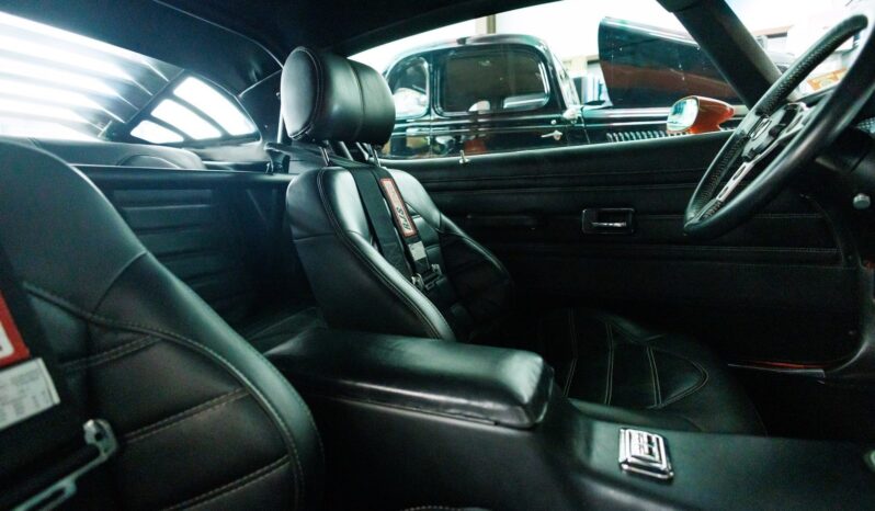 
								1976 Pontiac Firebird Trans Am Custom Restomod full									