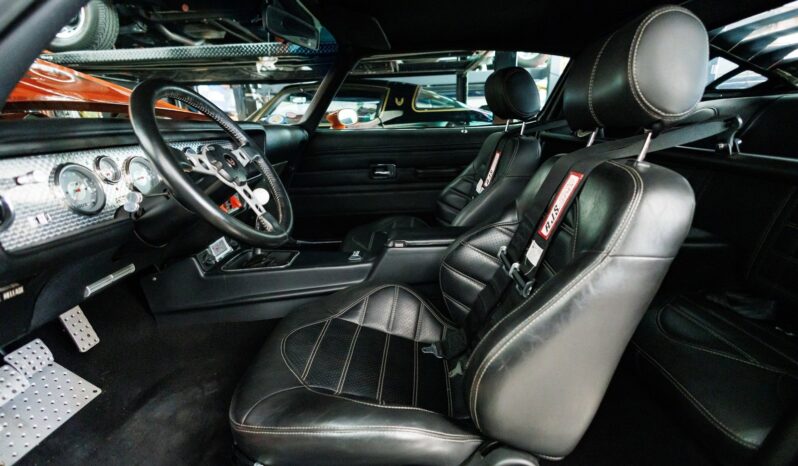 
								1976 Pontiac Firebird Trans Am Custom Restomod full									