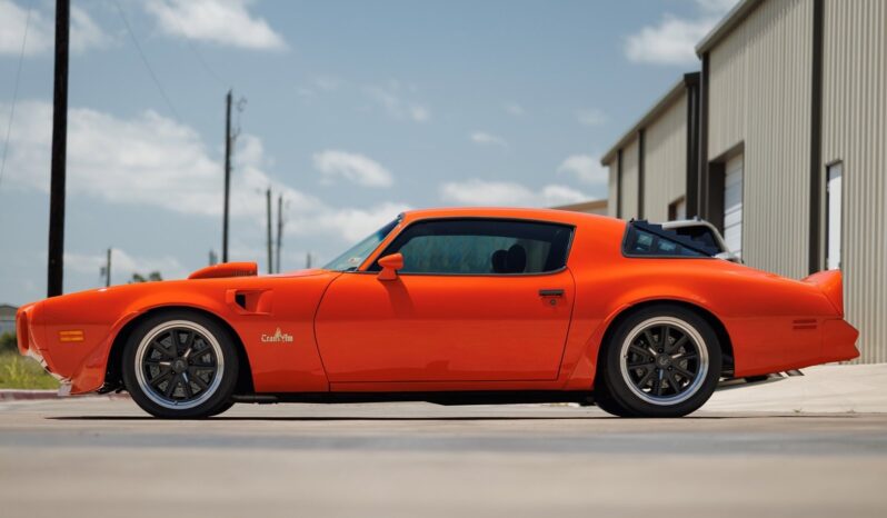 
								1976 Pontiac Firebird Trans Am Custom Restomod full									