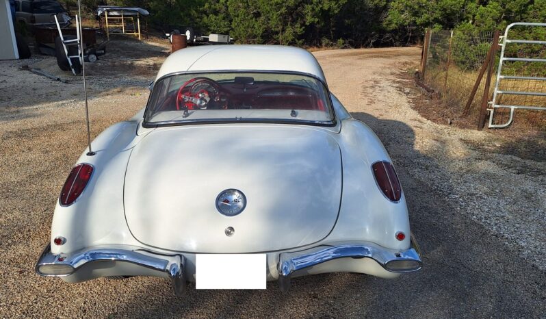 
								1959 Chevrolet Corvette 4-Speed full									