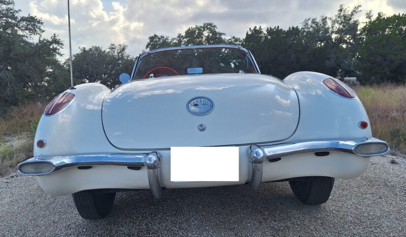 
								1959 Chevrolet Corvette 4-Speed full									