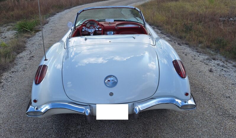 
								1959 Chevrolet Corvette 4-Speed full									
