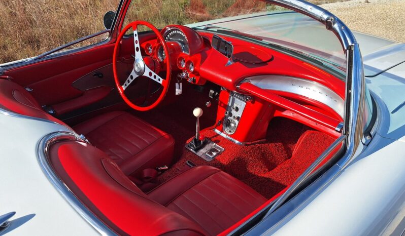 
								1959 Chevrolet Corvette 4-Speed full									
