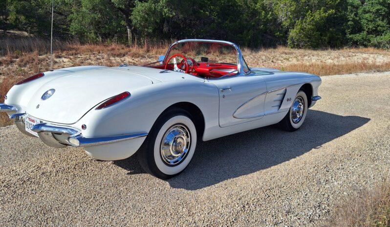 
								1959 Chevrolet Corvette 4-Speed full									