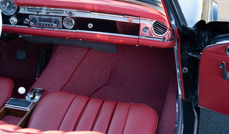 
								1965 Mercedes-Benz 230SL full									