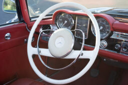 
										1965 Mercedes-Benz 230SL full									