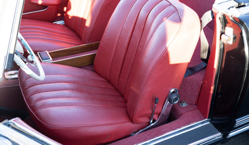 
								1965 Mercedes-Benz 230SL full									