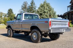 
										1976 Ford F-250 Custom Highboy 4×4 4-Speed full									
