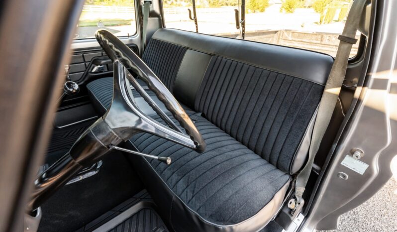 
								1976 Ford F-250 Custom Highboy 4×4 4-Speed full									