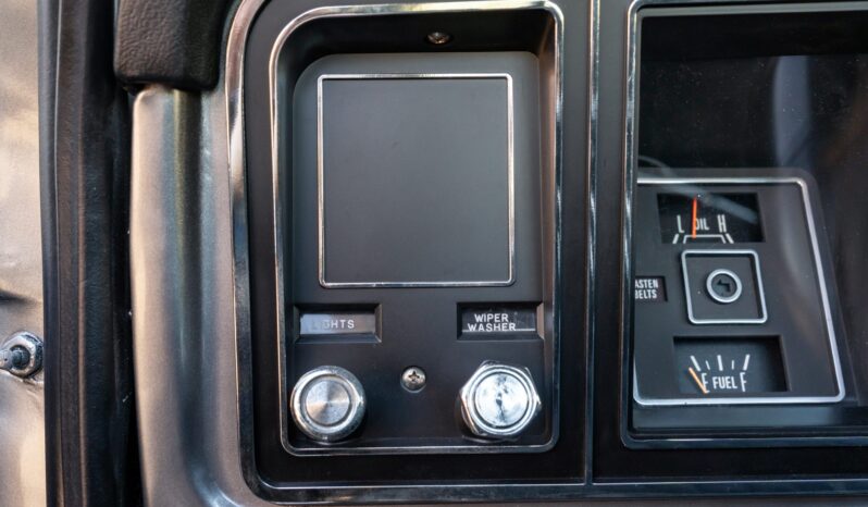 
								1976 Ford F-250 Custom Highboy 4×4 4-Speed full									