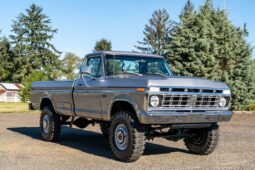 
										1976 Ford F-250 Custom Highboy 4×4 4-Speed full									