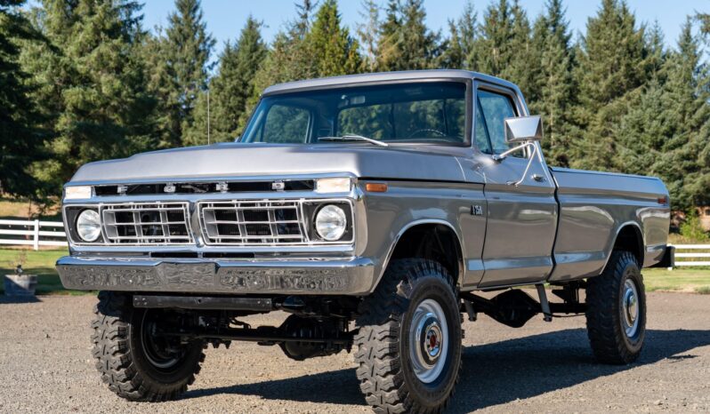 
								1976 Ford F-250 Custom Highboy 4×4 4-Speed full									