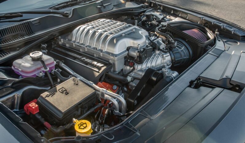 
								2023 Dodge Challenger SRT Hellcat Jailbreak full									