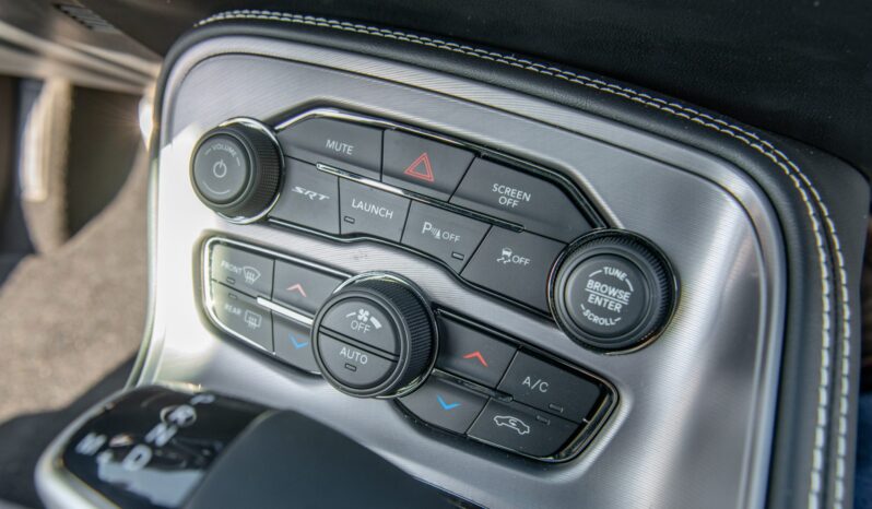 
								2023 Dodge Challenger SRT Hellcat Jailbreak full									