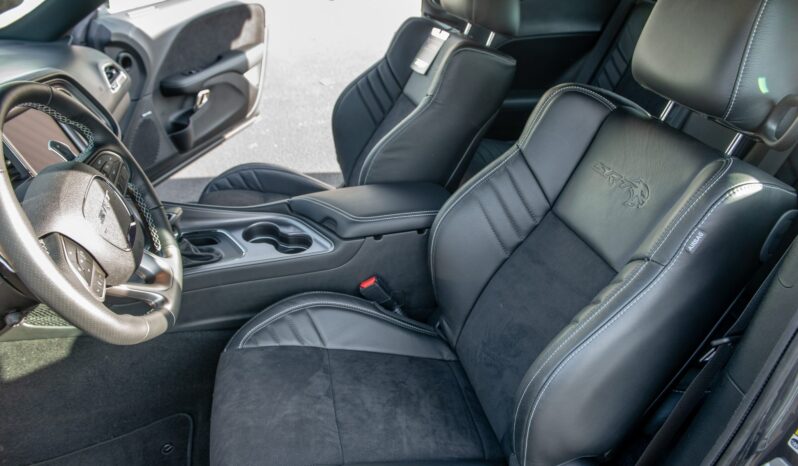 
								2023 Dodge Challenger SRT Hellcat Jailbreak full									