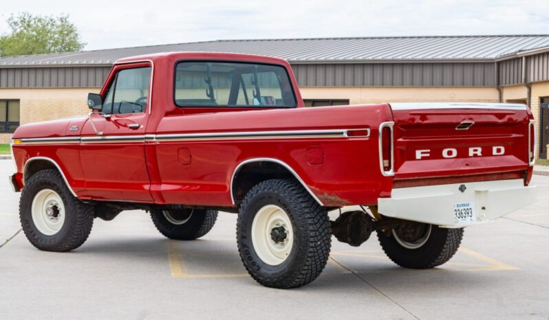 
								1979 Ford F-250 Custom 4×4 4-Speed full									