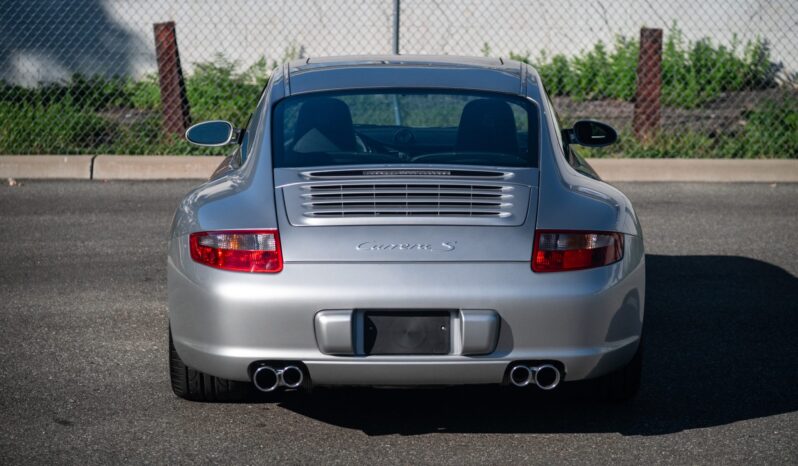 
								2005 Porsche 911 Carrera S Coupe 6-Speed full									