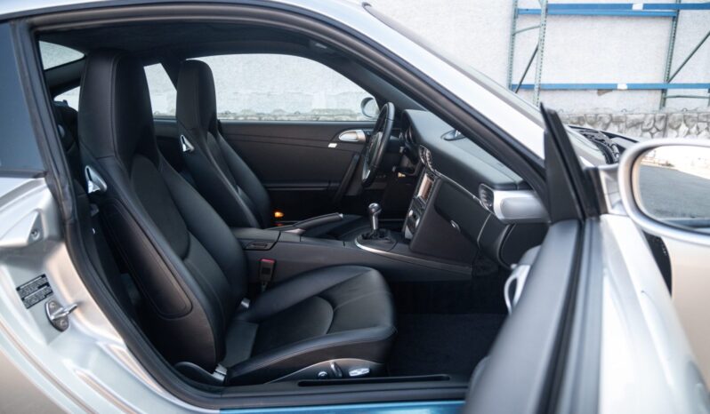 
								2005 Porsche 911 Carrera S Coupe 6-Speed full									