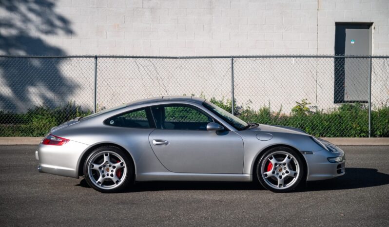 
								2005 Porsche 911 Carrera S Coupe 6-Speed full									