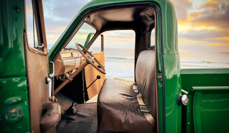 
								1946 Studebaker M5 Pickup full									