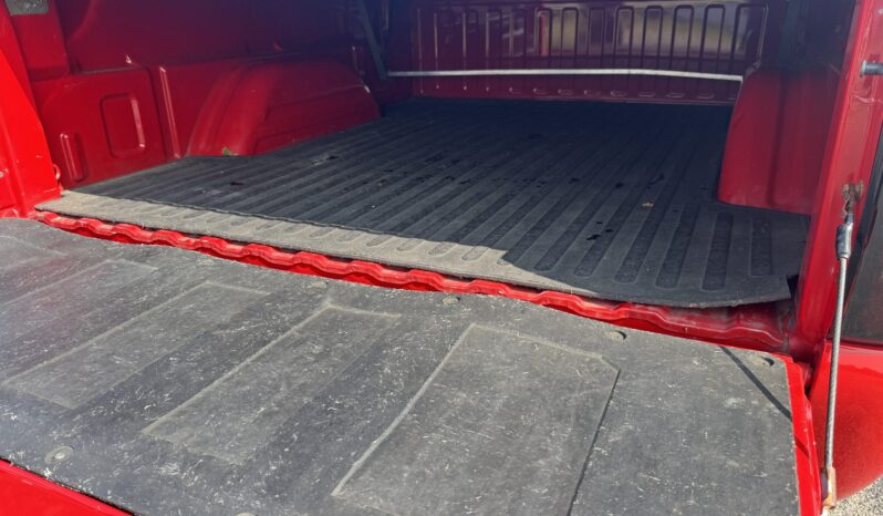 
								2004 Chevrolet Silverado 1500 Regency RST 5-Speed full									