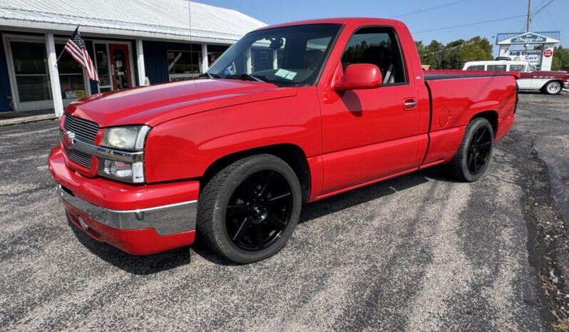 
								2004 Chevrolet Silverado 1500 Regency RST 5-Speed full									