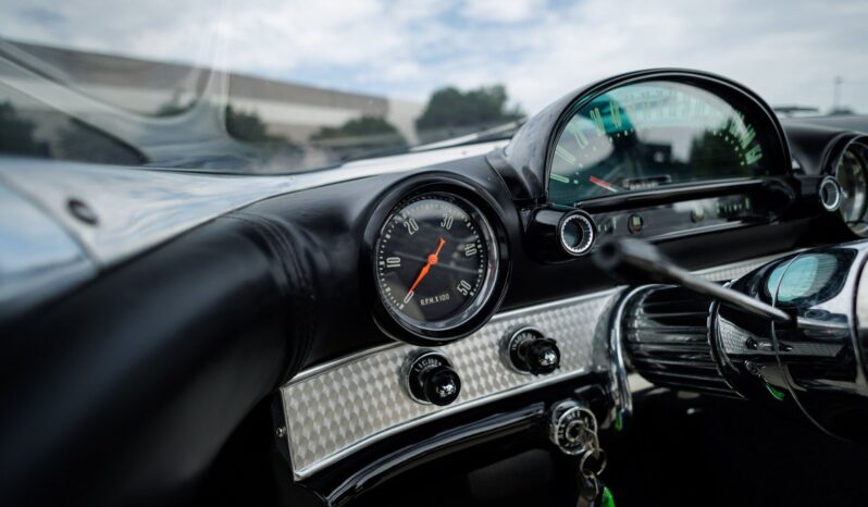 
								1956 Ford Thunderbird 5.0 Coyote Restomod full									