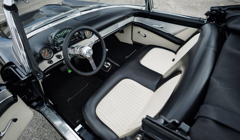 
								1956 Ford Thunderbird 5.0 Coyote Restomod full									