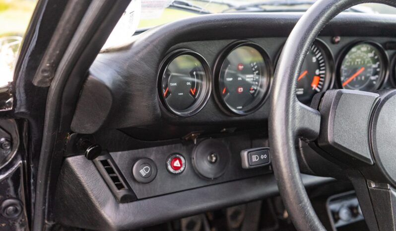 
								1983 Porsche 911SC Coupe full									