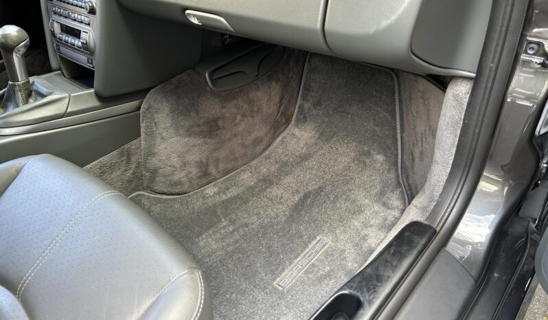 
								2006 Porsche Cayman S 6-Speed full									