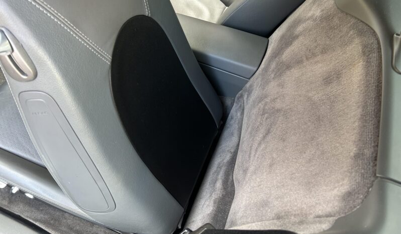 
								2006 Porsche Cayman S 6-Speed full									