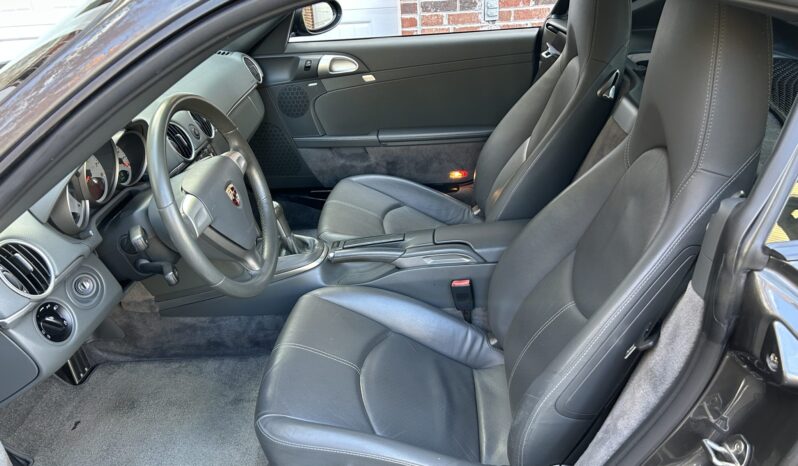 
								2006 Porsche Cayman S 6-Speed full									