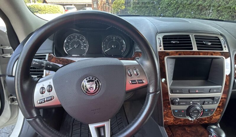 
								2007 Jaguar XKR Coupe full									