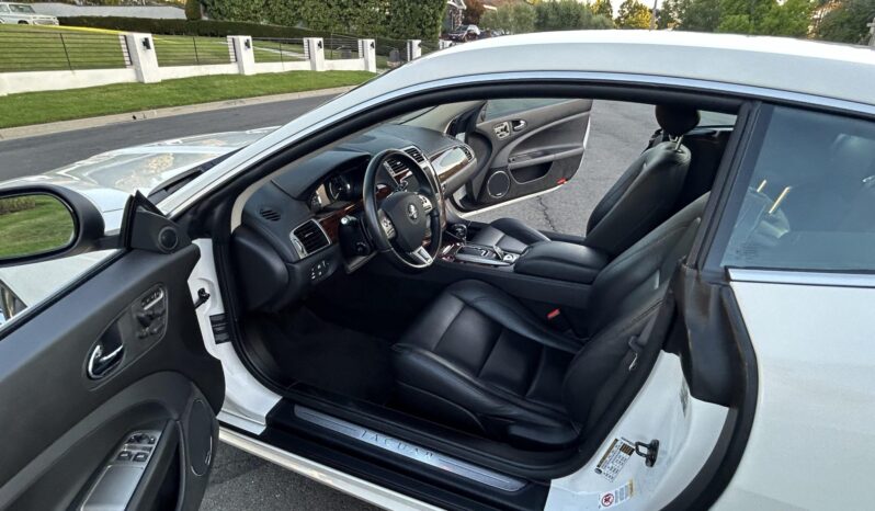 
								2007 Jaguar XKR Coupe full									