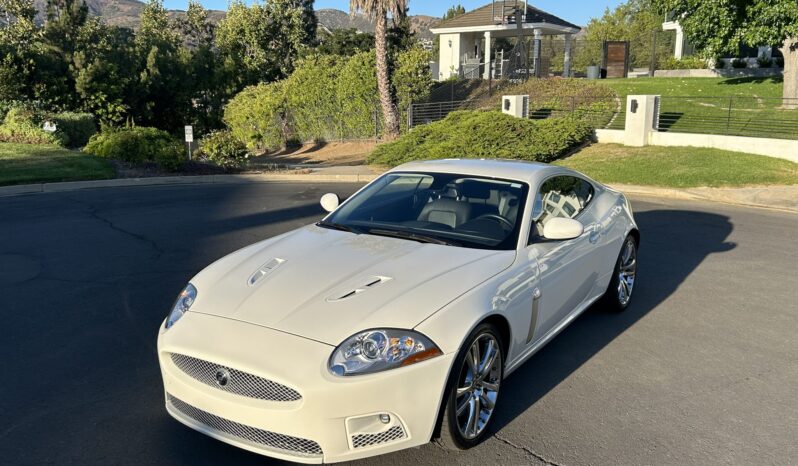 
								2007 Jaguar XKR Coupe full									