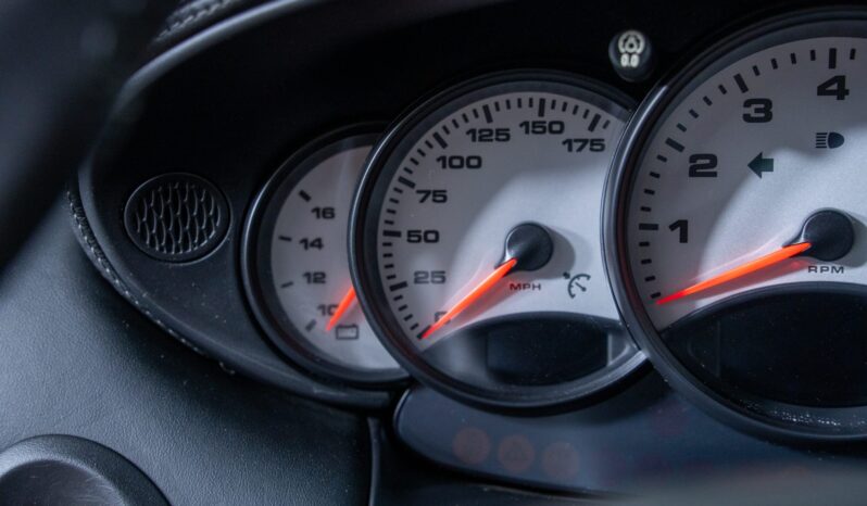 
								2000 Porsche 911 Carrera Coupe 6-Speed full									