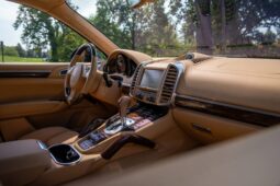 
										2014 Porsche Cayenne Turbo S full									