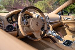 
										2014 Porsche Cayenne Turbo S full									