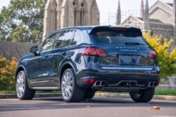 
										2014 Porsche Cayenne Turbo S full									