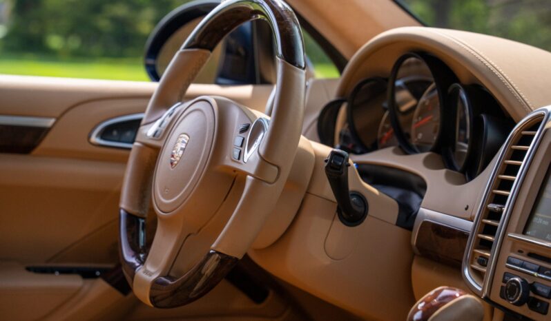 
								2014 Porsche Cayenne Turbo S full									