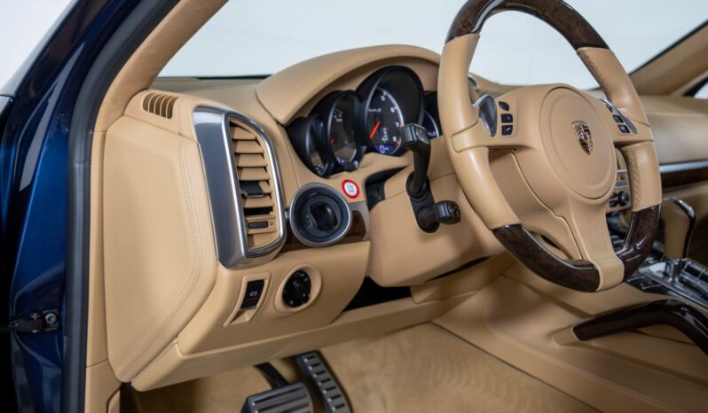 
								2014 Porsche Cayenne Turbo S full									