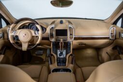 
										2014 Porsche Cayenne Turbo S full									