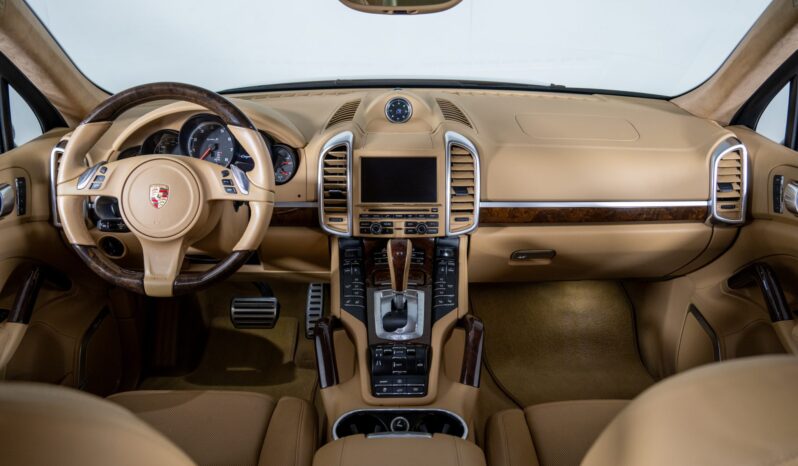 
								2014 Porsche Cayenne Turbo S full									