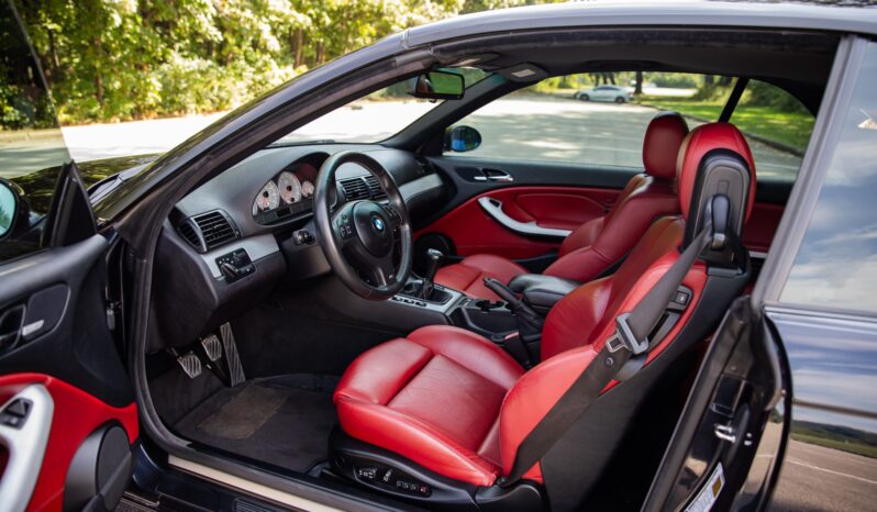 
								2006 BMW M3 Convertible 6-Speed full									