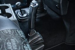 
										1996 Land Rover Defender 90 300Tdi 5-Speed full									