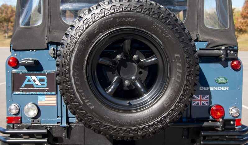 
								1996 Land Rover Defender 90 300Tdi 5-Speed full									