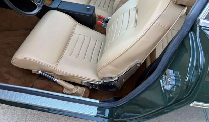 
								1970 Volvo 1800E full									